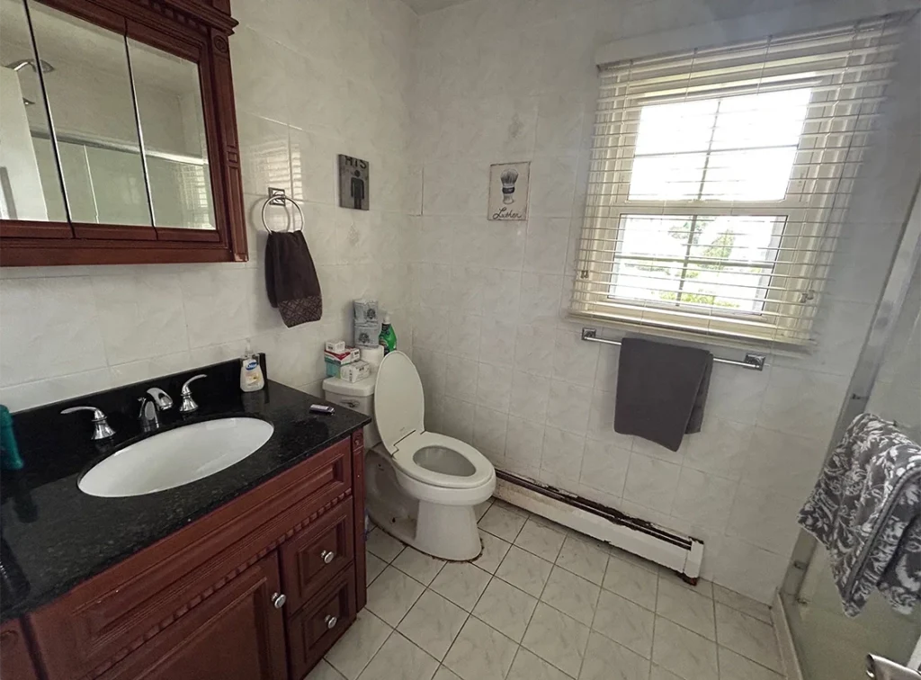 307 plymouth ave downtairs bath